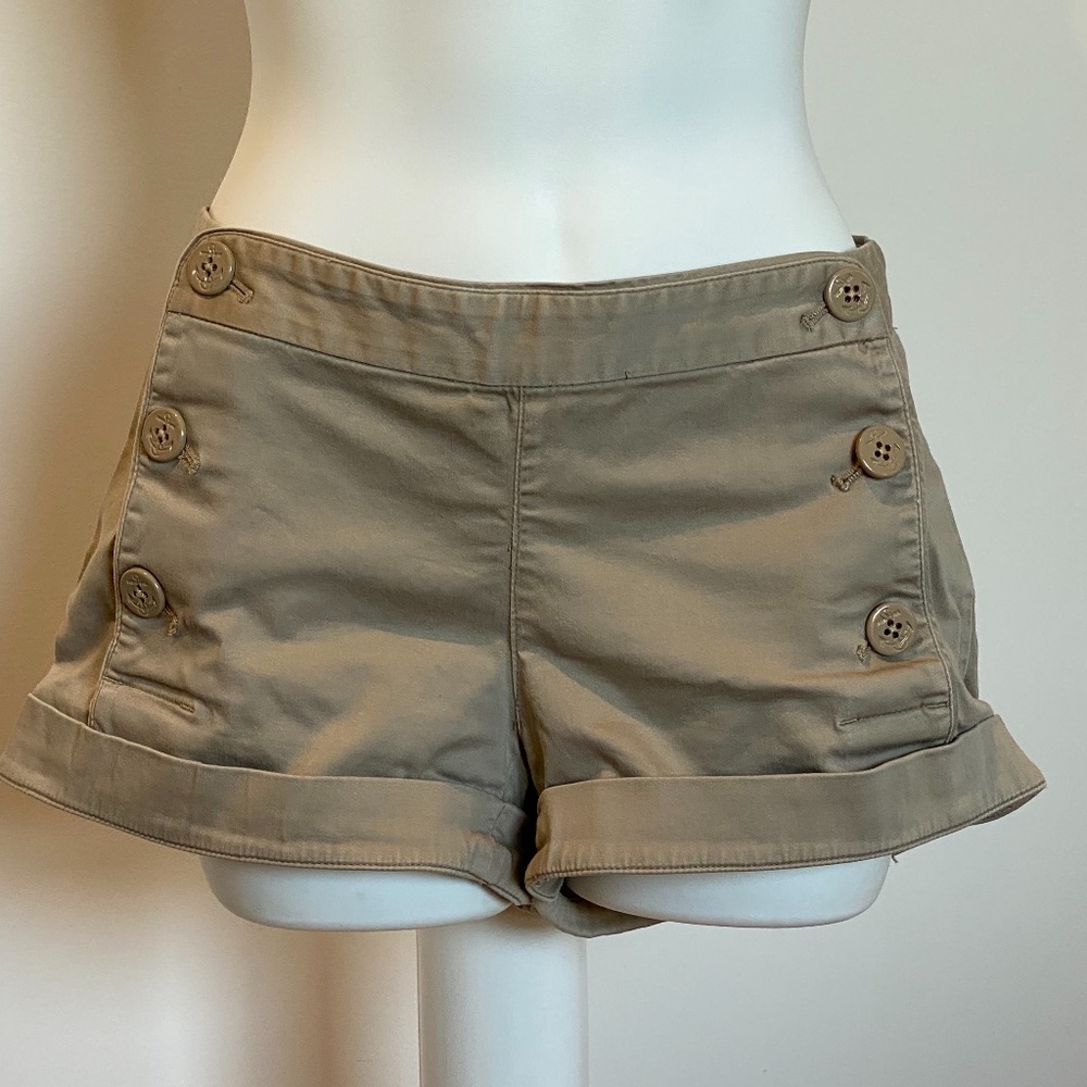 *Aritzia* beige shorts